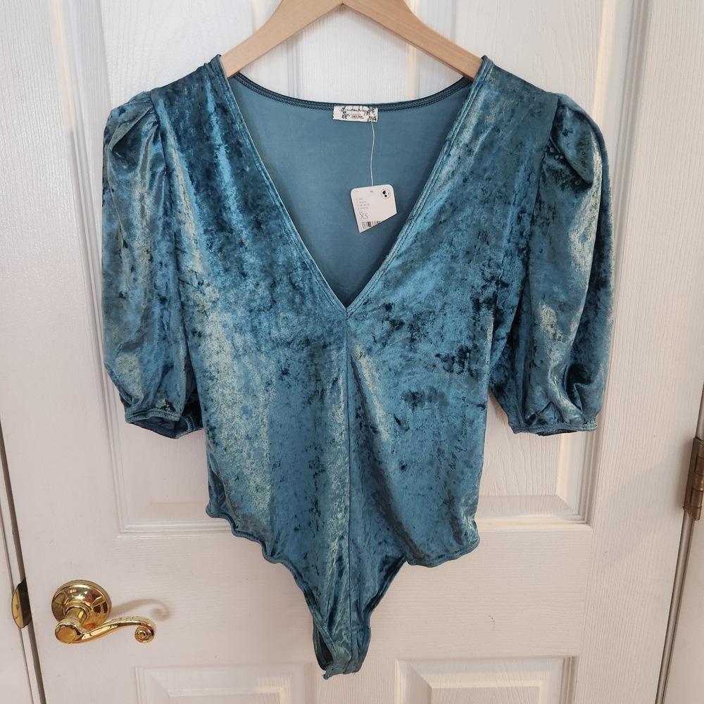 Free People NWT Intimately Size XS Bodysuit Don't You Wish Green Puff Sleeve